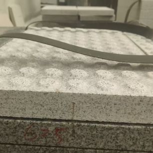 阜新 芝麻白花岗岩6.0公分荔枝面五轴加工雕刻盲点