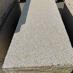 阜新 黄金麻花岗岩荔枝面毛板，半成品