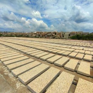 阜新 黄金麻花岗岩荔枝面地铺石防护中