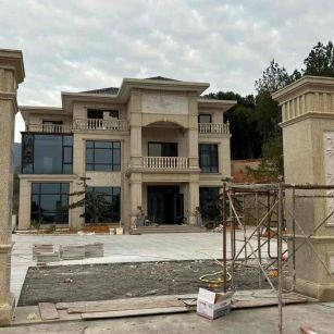 阜新 黄金麻花岗岩别墅雕花外墙干挂配上门口雕花罗马柱