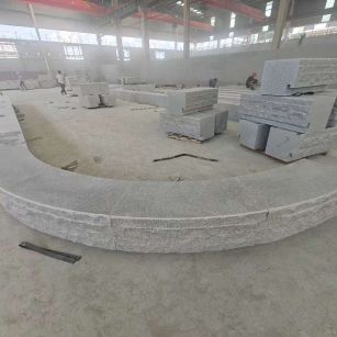 阜新 芝麻白异形坐凳，自然面光面弧形加工