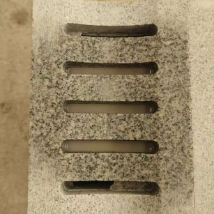 阜新 芝麻白拉丝面花岗岩U型开槽排水槽