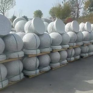 阜新 白麻花岗岩石材圆球，石球，挡车球，隔离球，景观石球，风水球等