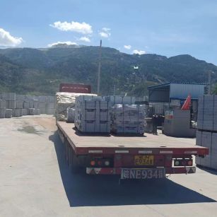 阜新 芝麻白仿形路沿石，直形路沿石