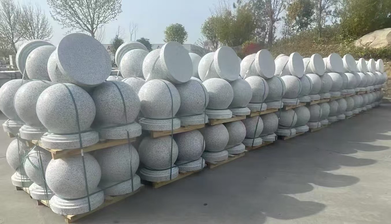 阜新 白麻花岗岩石材圆球，石球，挡车球，隔离球，景观石球，风水球等