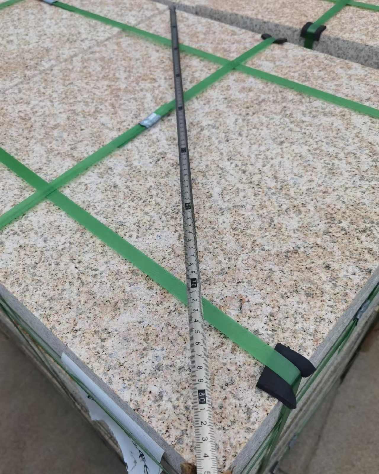 阜新 黄金麻火烧面地铺石