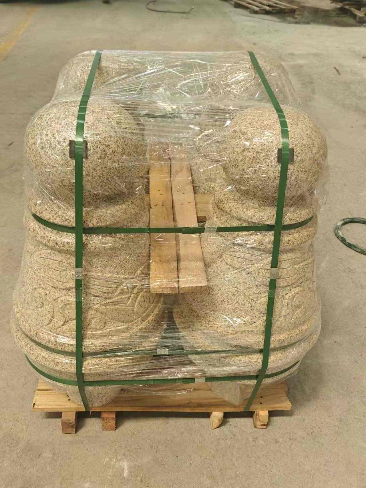 阜新 黄金麻异形定制雕花——棒棒糖挡车柱