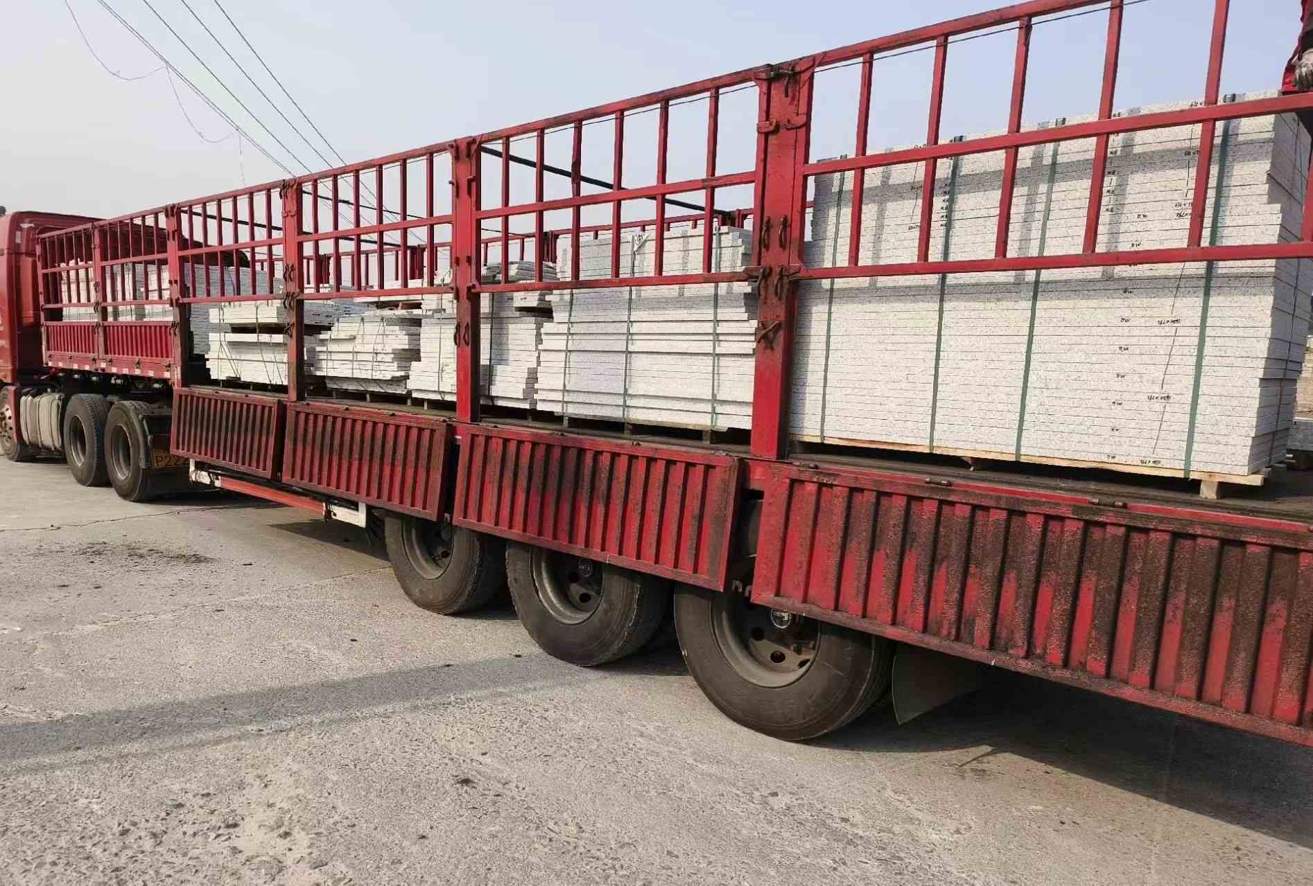 阜新 白麻荔枝面外墙干挂，工厂装车日常