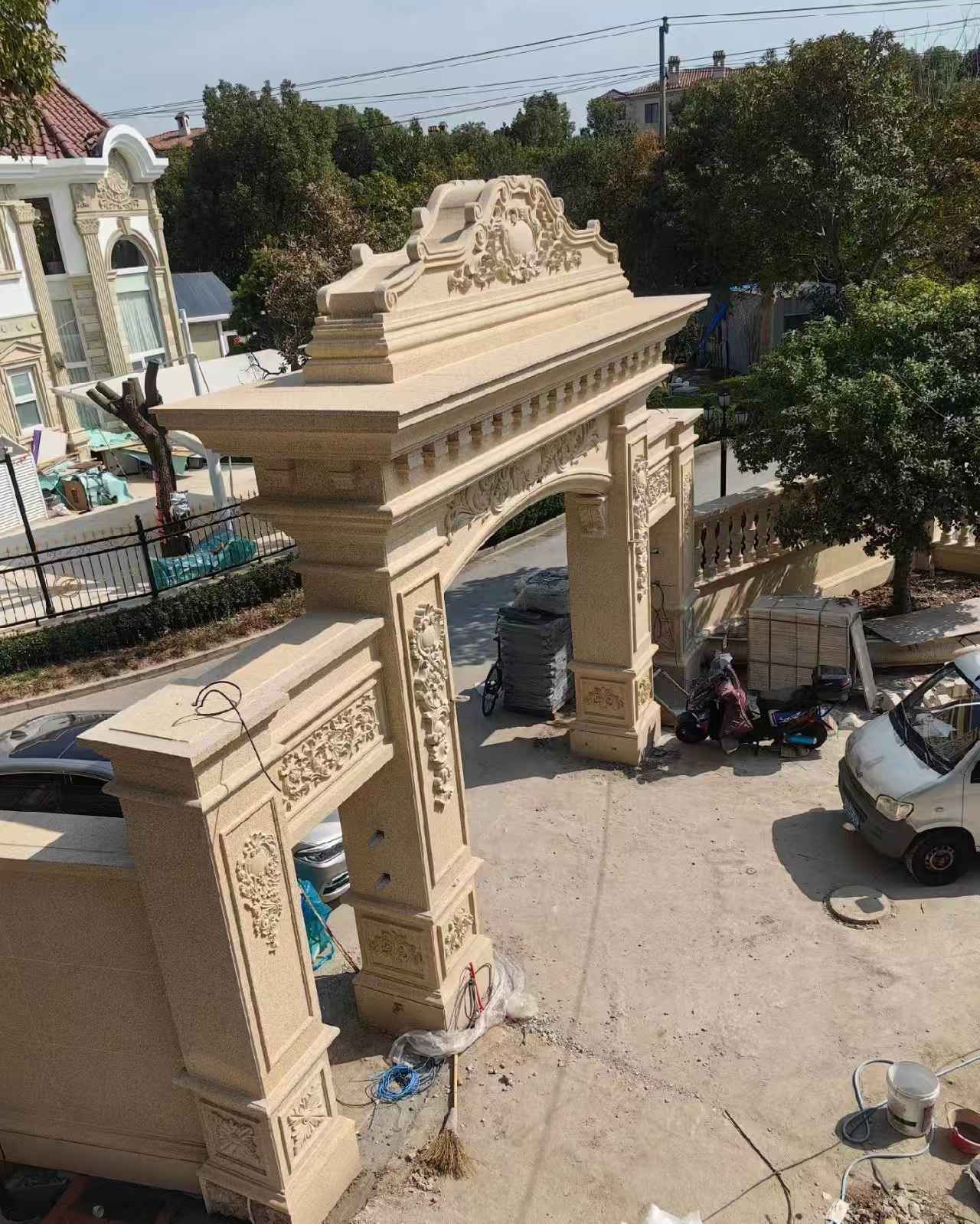 阜新 黄金麻荔枝面花岗岩别墅门楼